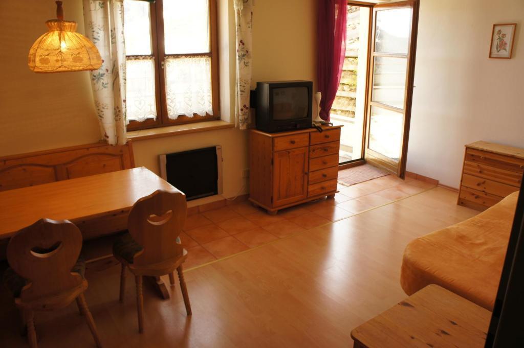 Apartment Margret Im Haus Sonnleitn Зоненалпе Насфелд Стая снимка